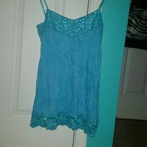 Wrinkled lace trim cami