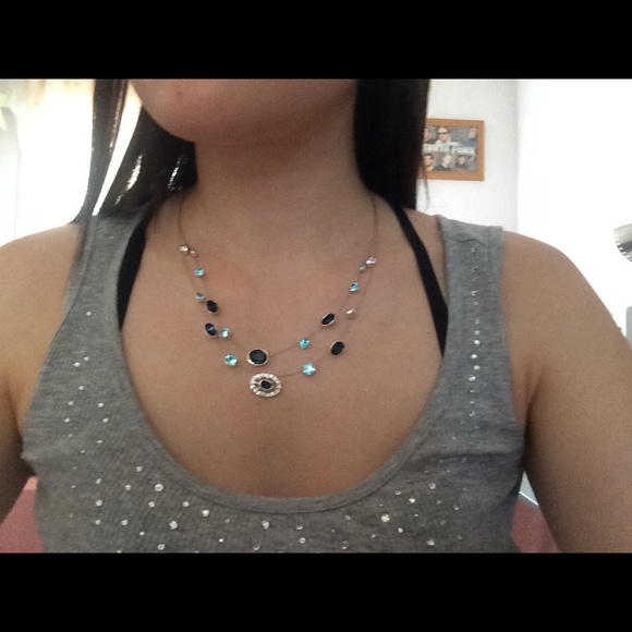 Cute blue gems necklace