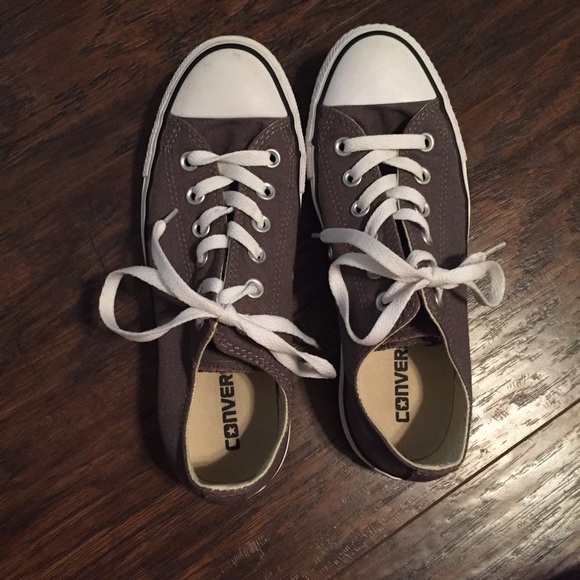 grey converse - GREAT condition