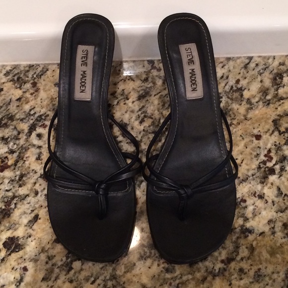Steve Madden black sandal - Picture 1 of 4
