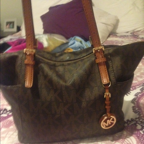 Michael kors brown leather handbag