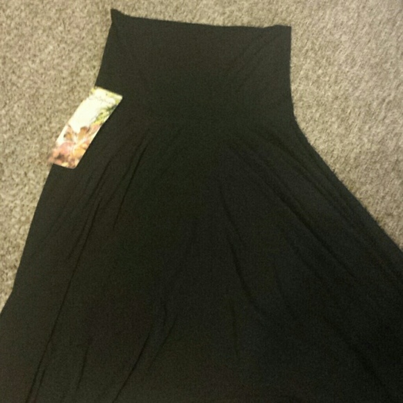 Black skirt