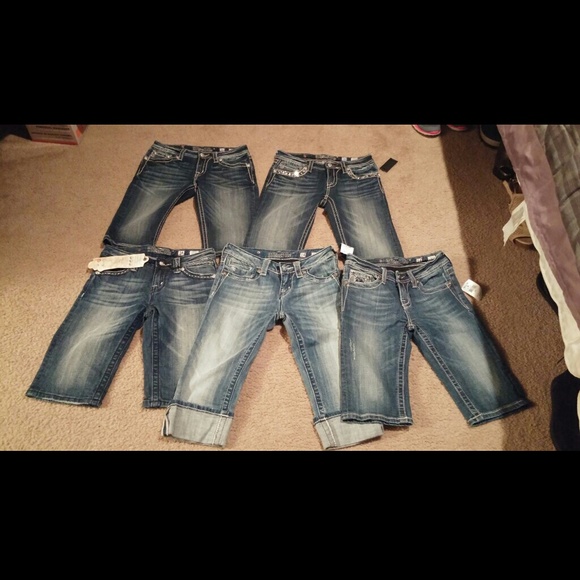 Lot of 5 pairs of Miss Me jean capri's