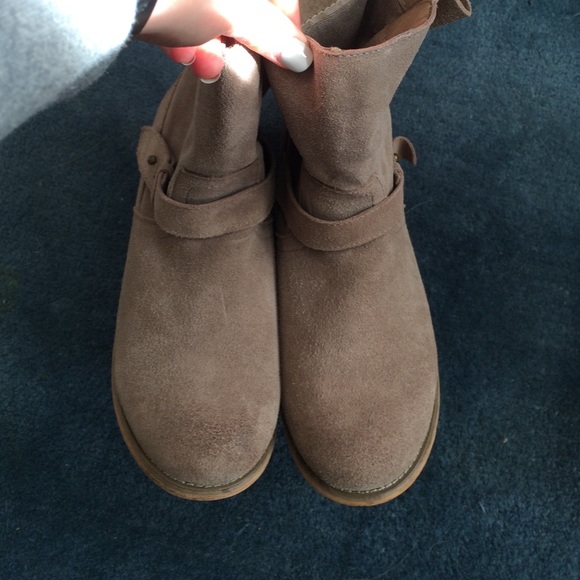 Urban outfitters boots