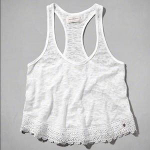 ✨SOLD✨tank size M