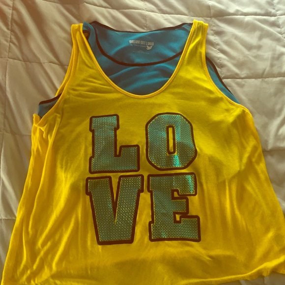 Selena Gomez 'dream out loud' yellow tank