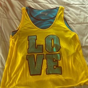 Selena Gomez 'dream out loud' yellow tank