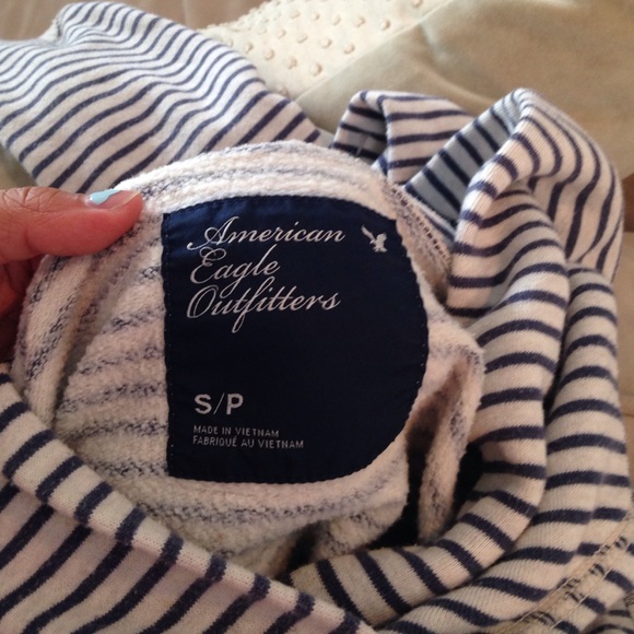 Striped hoodie - Picture 4 of 4