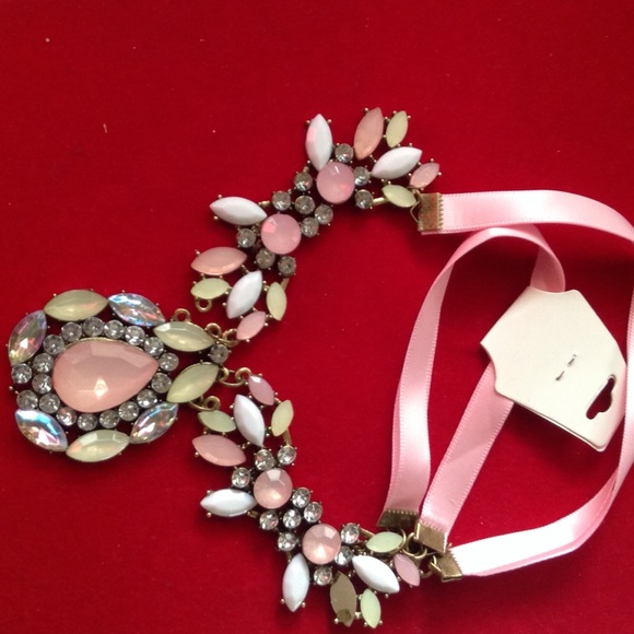 Necklace - Picture 3 of 4