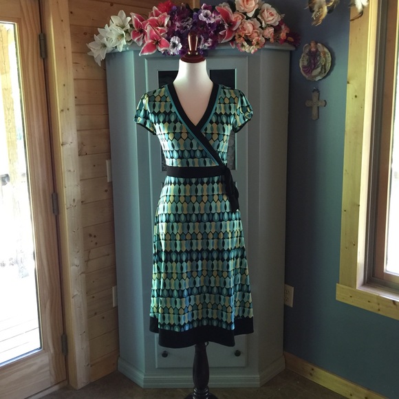 Apt. 9 Dresses & Skirts - Gorgeous Dress with Sash.