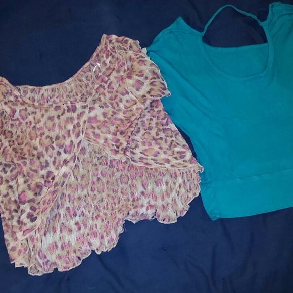 Crop Tops - Picture 4 of 4