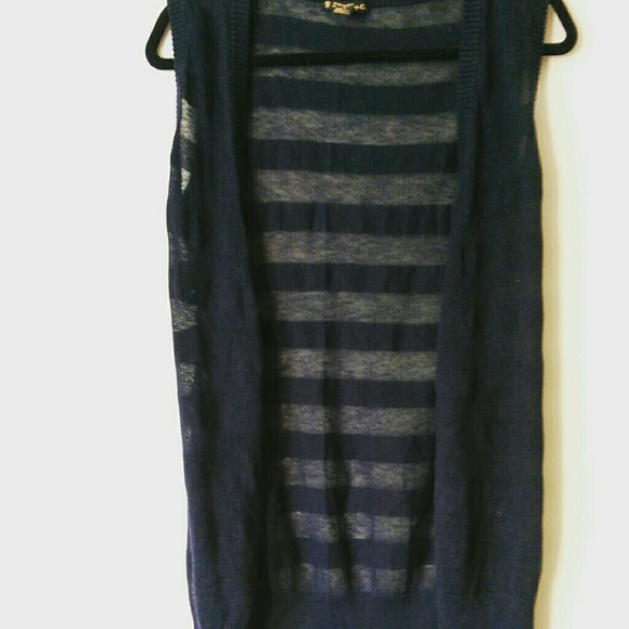 F21 Sleeveless Cardigan