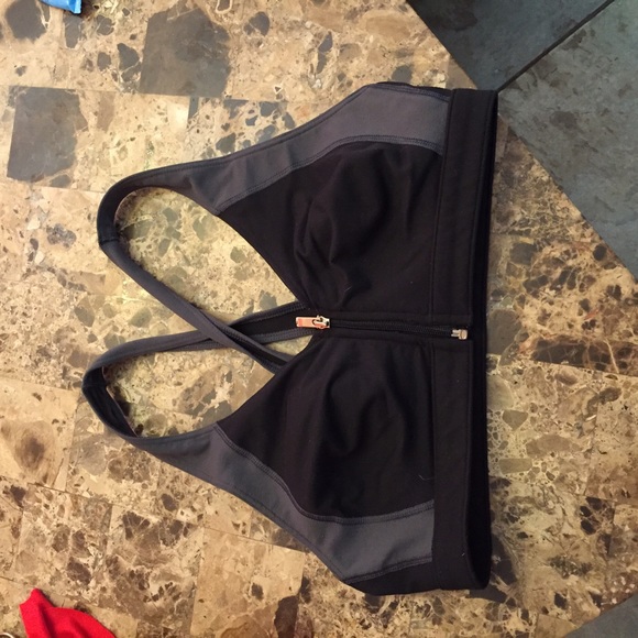 VSX sports bra