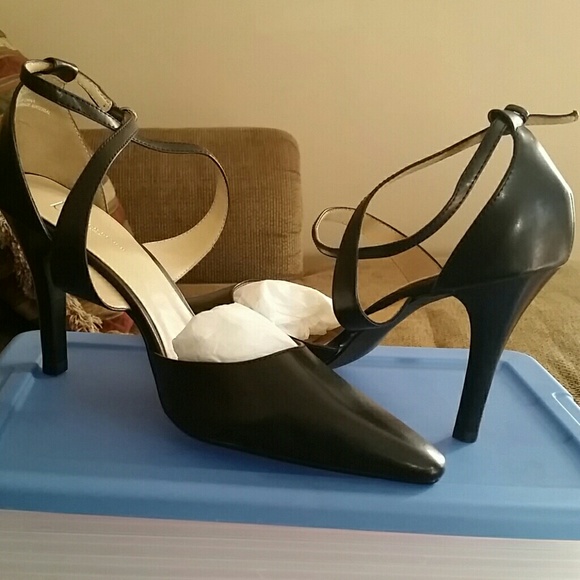 Black leather strappy stiletto 3in heels size 9W - Picture 2 of 4