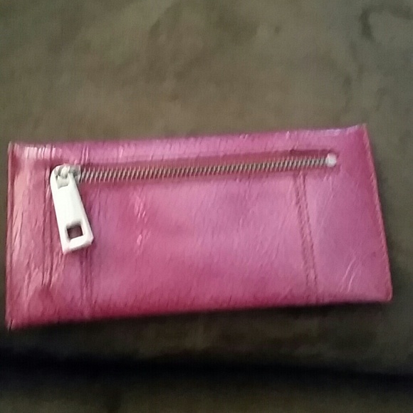 Clutch - Picture 3 of 4