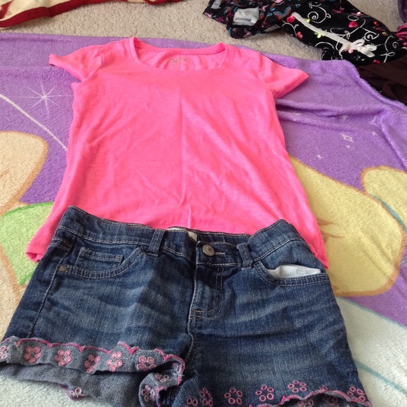 Girls shirt and shorts bundle