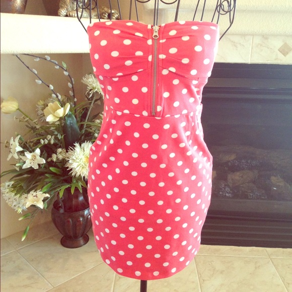 Forever 21 Dresses & Skirts - 🎉Host Pick 🎉White polka dots coral dress
