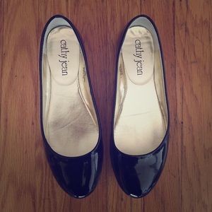 Cathy Jean black flats