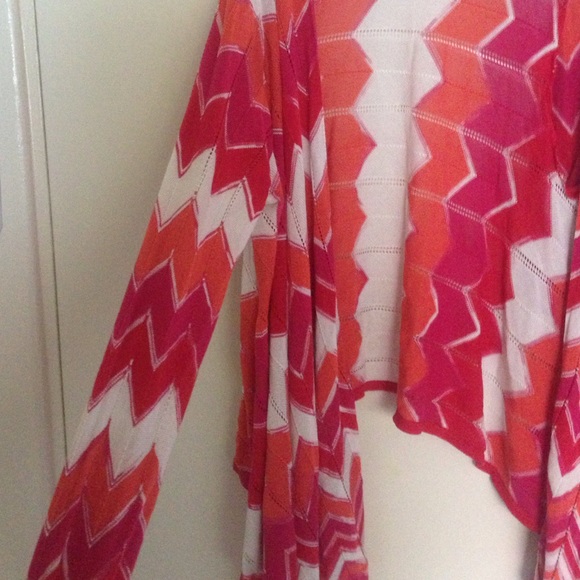 BCBG MAXAZRIA sweater - Picture 3 of 3