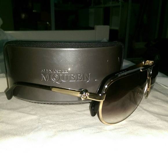 alexander mcqueen sunglasses skull aviators