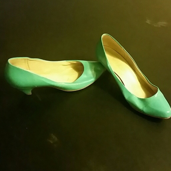Blue pumps