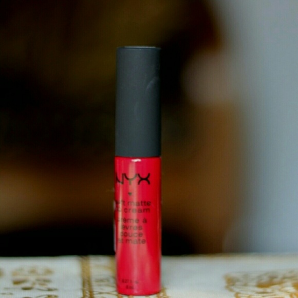 NYX Soft Matte Lip Cream - 'Monte Carlo'
