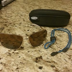 Gorgeous Oakley sunglasses! Brand new!