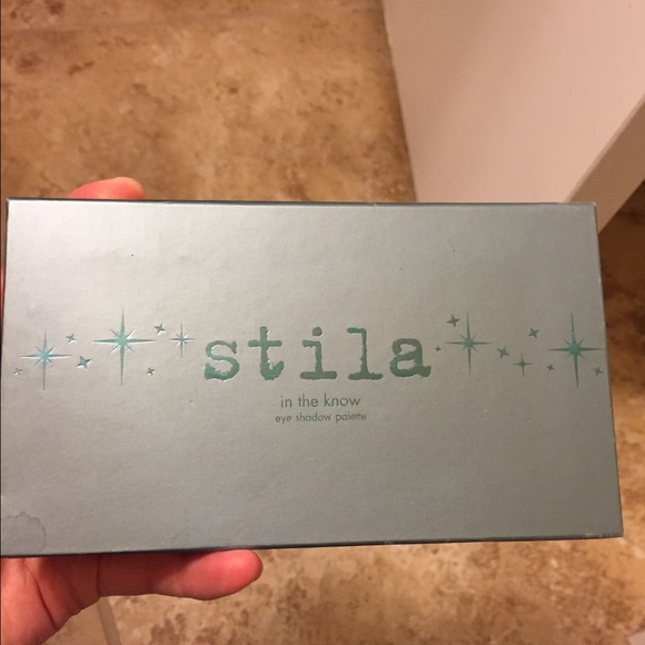 Stila in the know palette