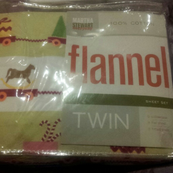 Martha Stewart sheet set