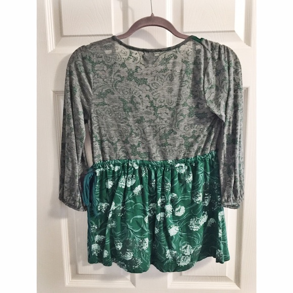 Grey and Green Cotton Blouse - Picture 2 of 2
