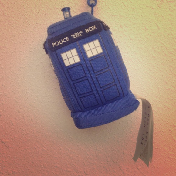 Tardis plush!!!