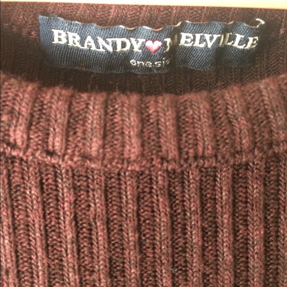 Dark maroon Brandy Melville crop top - Picture 2 of 2