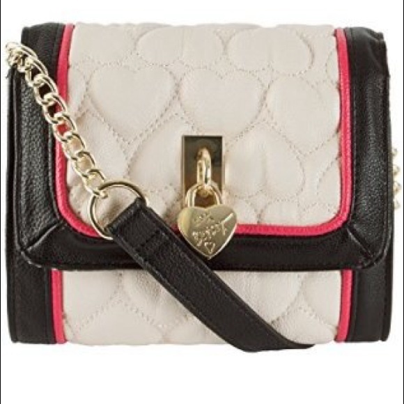 Betsey Johnson Handbags - FLASH SALE!!!NWT Betsey Johnson cross body purse