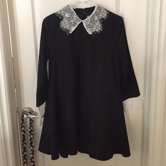 UNIF Dresses & Skirts - UNIF Lace Doll Dress