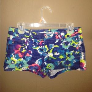 ***sold on MC***Colorful Trendy Shorts!