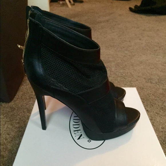 Steve Madden Meshout