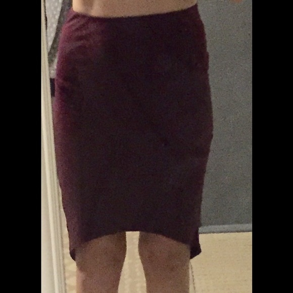 Tight fitting pencil skirt