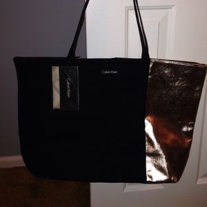 Calvin Klein 😊AUTHENTIC😊 tote!!!!