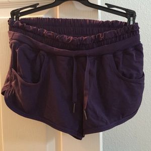Purple LULULEMON SHORTS w lining