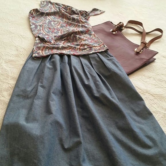 Dresses & Skirts - Vintage Pleated Chambray Midi Skirt