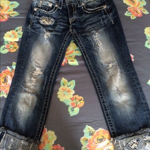 Miss Me capris. Size 27. Like new.