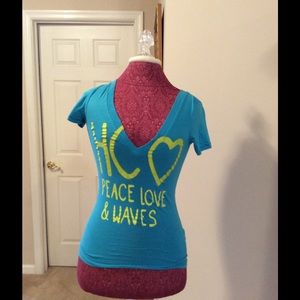Hollister XS turquoise tee shirt v neck