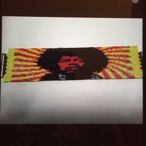 Beautiful Hand made Bracelet about over 3,000beads - Picture 1 of 1