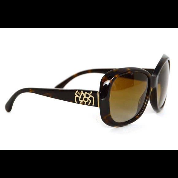 ✨️BRAND NEW 😎 Chanel sunglasses Brand New Very Desired NEVER WORN