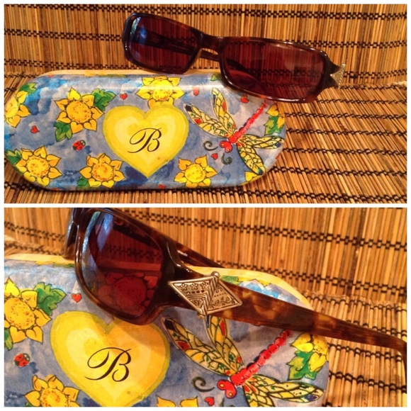 SUNGLASSES BY BRIGHTON