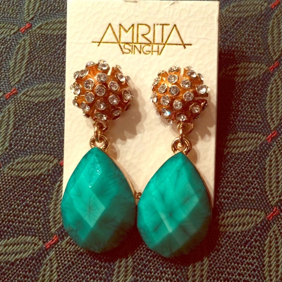 Amrita Singh Jewelry - 🌟🎉💖"STYLE OBSESSION" HP Dressy  earrings💝