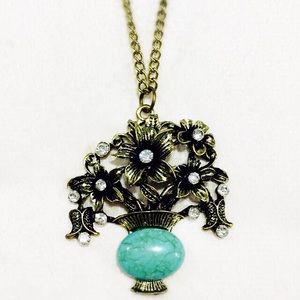 🆕 Long Flower Vase Necklace