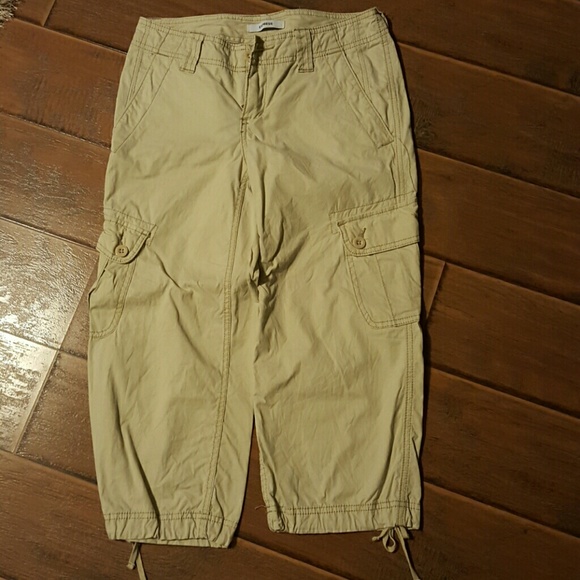 Express khaki capris