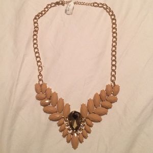 Cream rhinestone statement necklace NEVER WORN