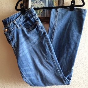 Curvy Fit Bootcut Distressed Jeans